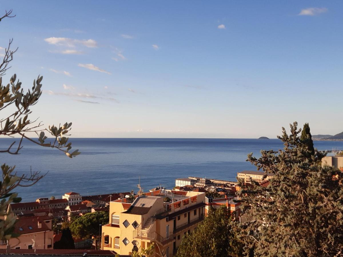 Bressa De Ma Affittacamere, Room & Breakfast Pietra Ligure Exterior photo