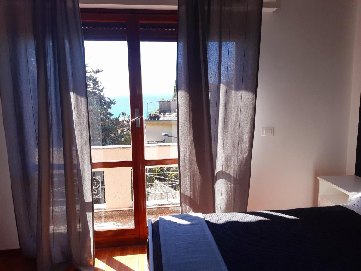 Bressa De Ma Affittacamere, Room & Breakfast Pietra Ligure Exterior photo