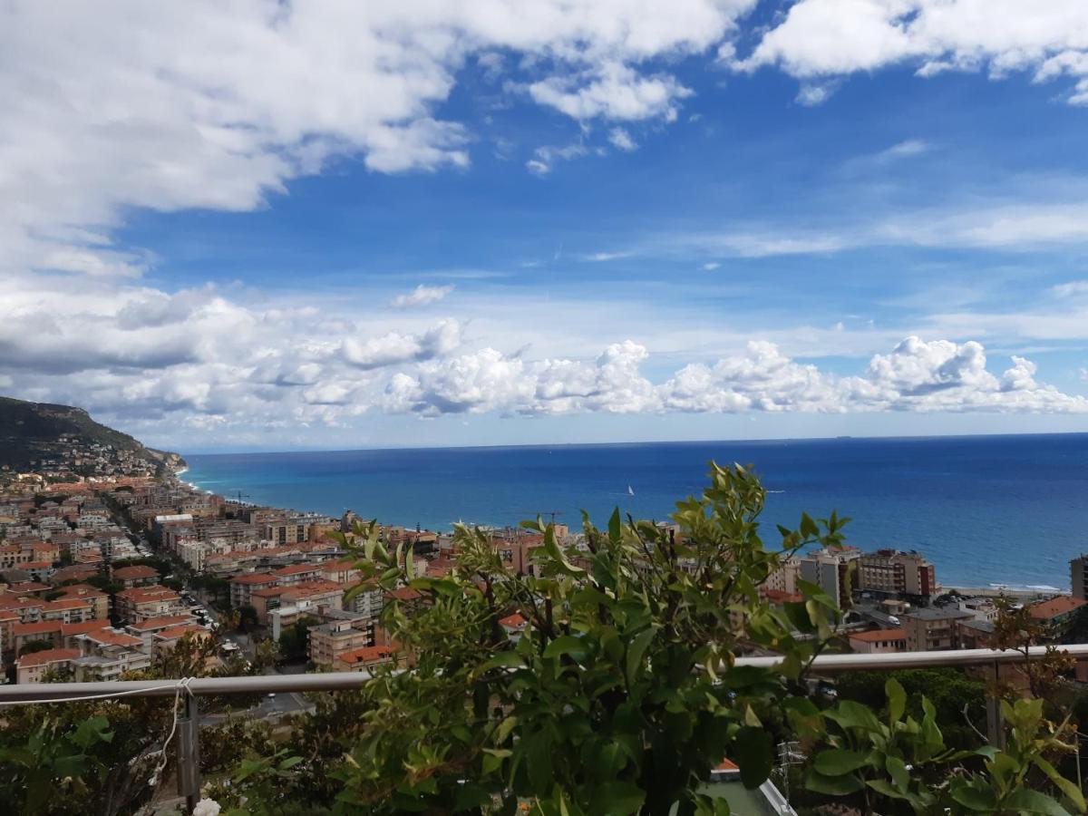 Bressa De Ma Affittacamere, Room & Breakfast Pietra Ligure Exterior photo