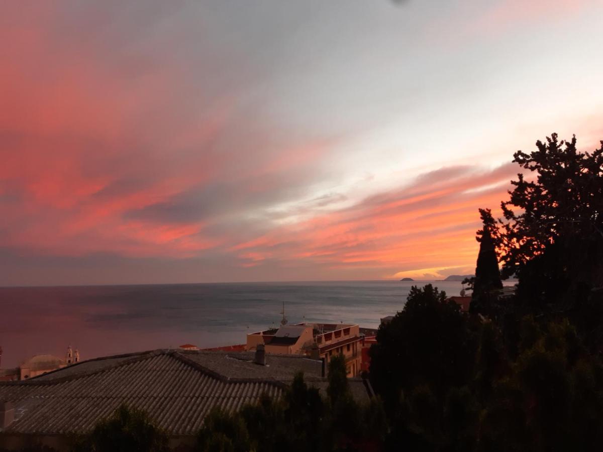 Bressa De Ma Affittacamere, Room & Breakfast Pietra Ligure Exterior photo